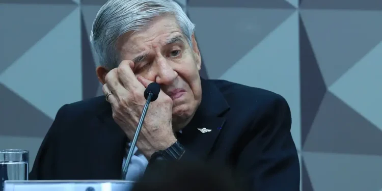 General defendeu rompimento institucional para manter Bolsonaro