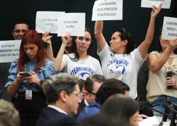 projeto-da-anistia-aos-golpistas-do-8-de-janeiro-e-adiado-na-ccj