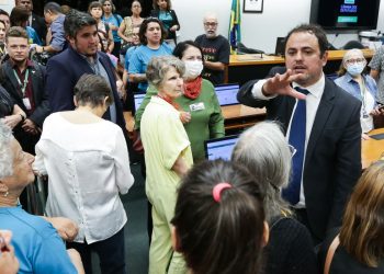 comissao-de-etica-da-camara-abre-investigacao-contra-glauber-braga