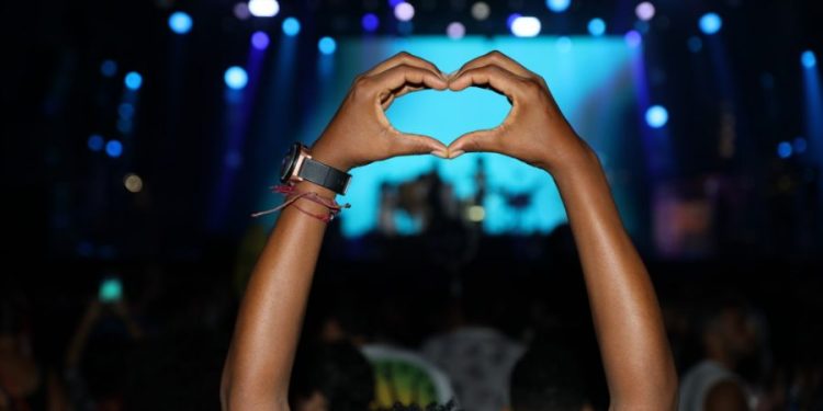 iniciando-por-conquista,-movimento-soujuvs-promove-serie-de-shows-pelo-interior