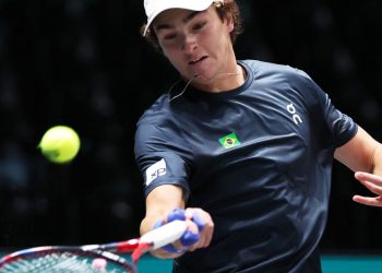 joao-fonseca-vence-e-brasil-larga-na-frente-da-belgica-na-copa-davis