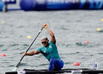 isaquias-fecha-brasileiro-de-canoagem-velocidade-com-seis-ouros