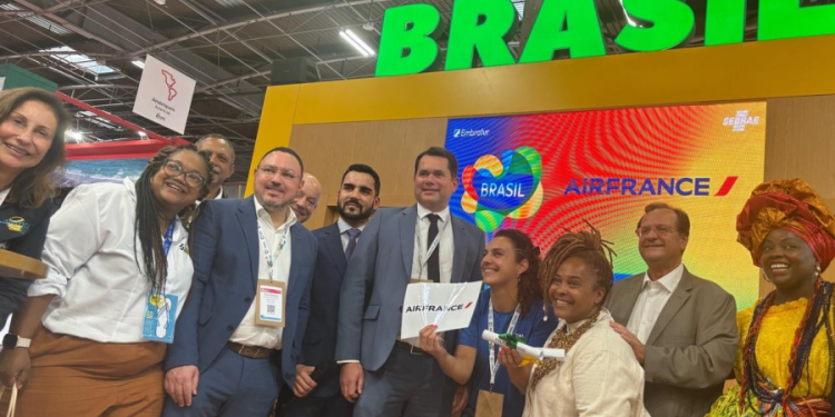 em-paris,-parceria-entre-setur-ba-e-trade-turistico-estimula-viagens-de-franceses-para-a-bahia