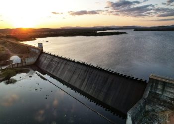 governador-jeronimo-rodrigues-inspeciona-obras-de-manutencao-de-barragem-em-ponto-novo