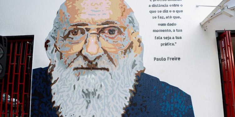 instituto-lanca-serie-que-desmistifica-obra-de-paulo-freire