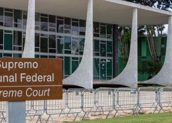 moraes-cobra-r$-10-milhoes-de-multa-para-liberar-retorno-de-x