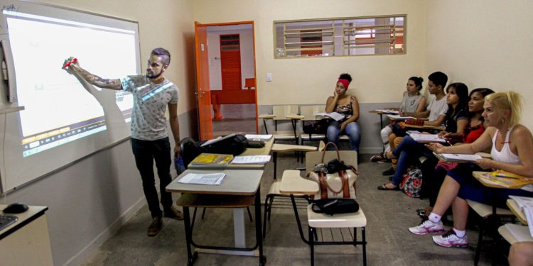 pe-de-meia:-pagamento-a-estudantes-comeca-nesta-segunda