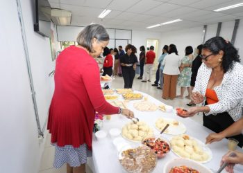 dia-da-secretaria-e-comemorado-com-cafe-da-manha-na-sec