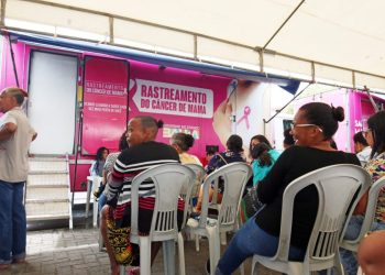 campanha-outubro-rosa-comeca-com-mais-de-mil-mamografias-e-oferta-de-30-mil-exames-em-todo-o-estado