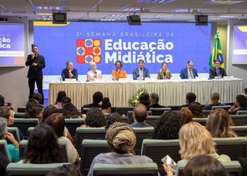 com-educacao-midiatica,-estudantes-sao-aliados-no-combate-a-fake-news