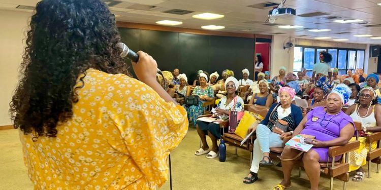 baianas-de-acaraje-participam-de-formacao-sobre-genero-e-raca-em-salvador