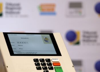 moraes-autoriza-investigados-por-atos-golpistas-a-votar-no-domingo