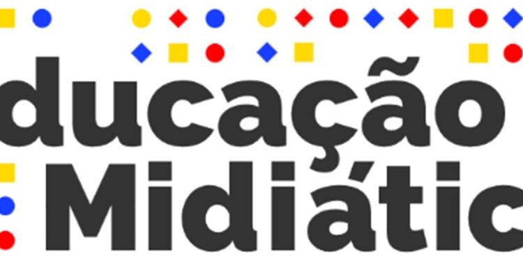 safernet-assina-acordo-de-cooperacao-sobre-educacao-midiatica-com-a-secretaria-de-comunicacao-social