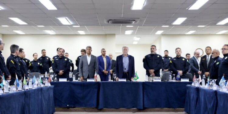 “policias-rodoviarias-garantem-o-livre-acesso,-principio-da-liberdade”,-disse-governador-no-encerramento-do-ii-encontro-da-policia-rodoviaria-federal