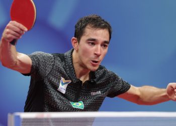 tenis-de-mesa:-calderano-avanca-as-oitavas-de-wtt-champions-na-franca