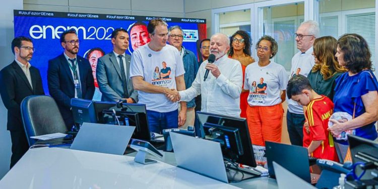 lula:-maioria-jovem-no-enem-demonstra-compromisso-com-o-futuro