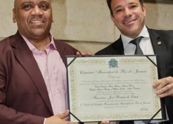 preto-zeze-recebe-titulo-de-cidadao-honorario-do-rio-de-janeiro