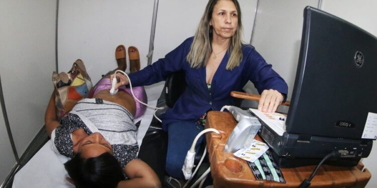 governo-do-estado-leva-servicos-de-saude-para-populacao-em-situacao-de-rua-em-salvador