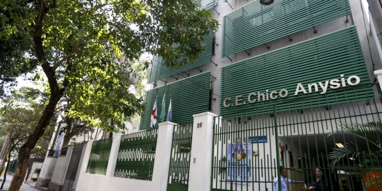 justica-proibe-estado-do-rio-de-usar-verba-de-educacao-para-seguranca