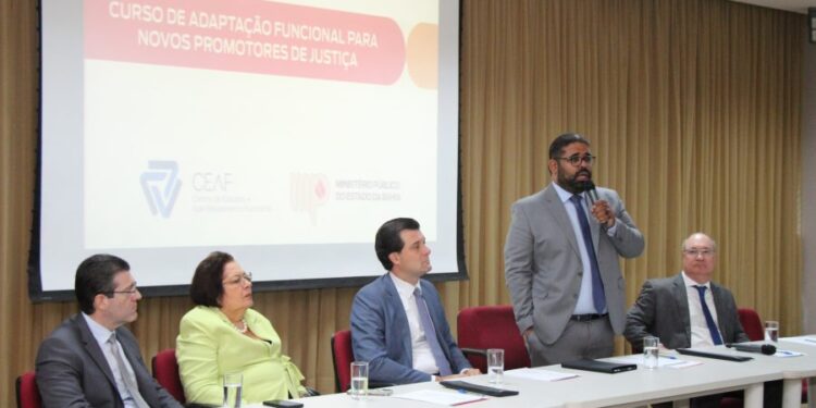 secretario-felipe-freitas-fala-sobre-importancia-do-sistema-de-justica-para-a-democracia-no-mpba