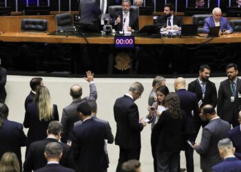 camara-aprova-texto-final-de-projeto-que-muda-as-regras-para-emendas