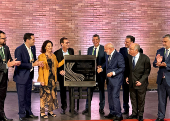 lula-inaugura-com-prefeito-eduardo-paes-placa-de-revitalizacao-do-mam