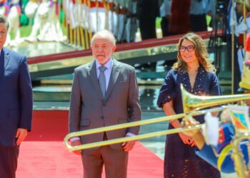 xi-jinping-e-recebido-por-lula-no-palacio-da-alvorada