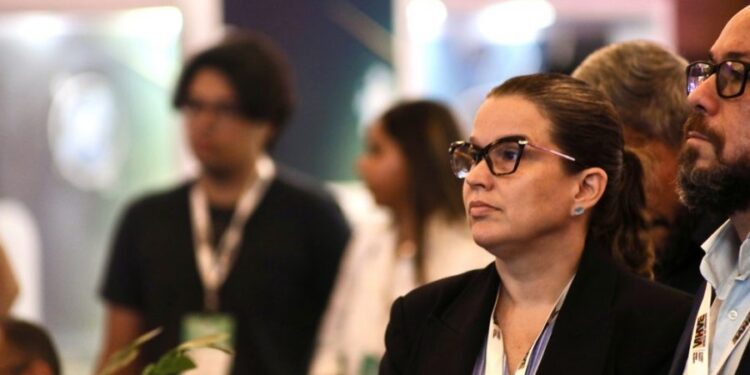 com-iniciativas-pioneiras,-bahia-consolida-sua-lideranca-no-setor-de-hidrogenio-verde