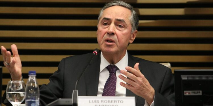 barroso-diz-que-excesso-de-judicializacao-e-caracteristica-do-brasil