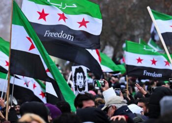 siria:-potencias-estrangeiras-apoiaram-13-anos-de-guerra-contra-assad