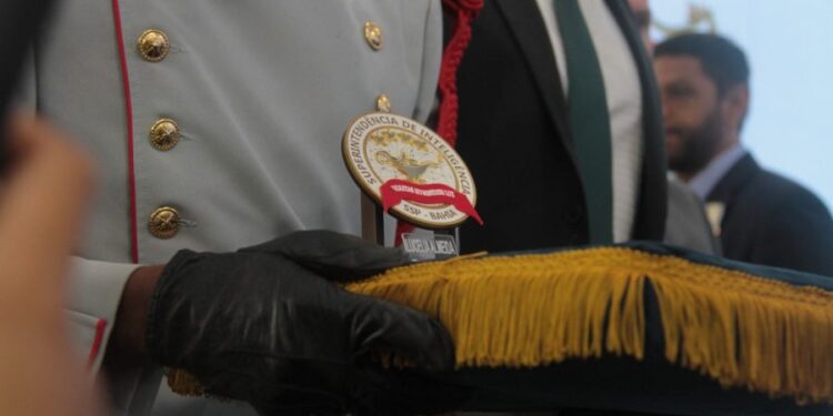 60-profissionais-sao-agraciados-com-a-medalha-do-merito-da-inteligencia-de-seguranca-publica