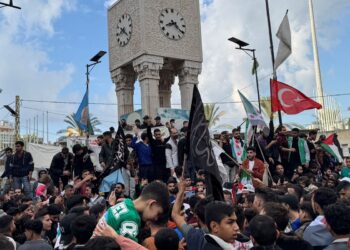 siria:-lider-apoiado-pelos-rebeldes-assume-cargo-de-premie-interino