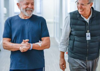 “estou-firme-e-forte”,-diz-lula,-ao-divulgar-video-apos-deixar-uti