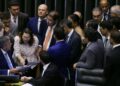 pec-de-corte-de-gastos-e-aprovada-em-dois-turnos-na-camara