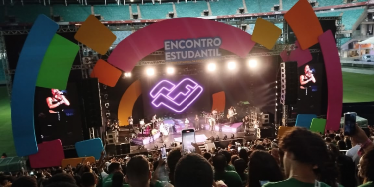 com-publico-recorde-de-7-mil-participantes,-bahia-promove-maior-encontro-estudantil-do-pais