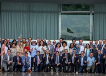 lula-faz-ultima-reuniao-do-ano-com-todos-os-ministros