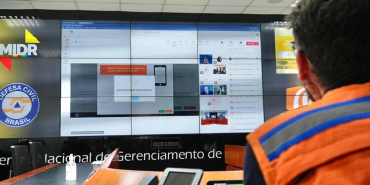 defesa-civil-alerta:-avisos-ja-foram-emitidos-em-petropolis-(rj),-vitoria-(es)-e-campinas-(sp)