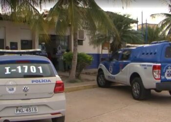 Filho de 11 anos esfaqueia o próprio pai após sermão na Bahia; saiba o motivo