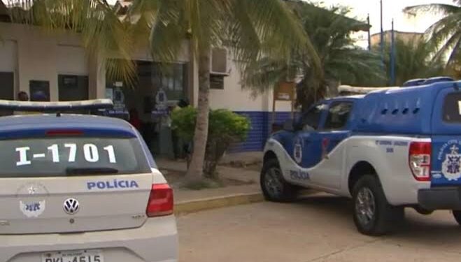 Filho de 11 anos esfaqueia o próprio pai após sermão na Bahia; saiba o motivo