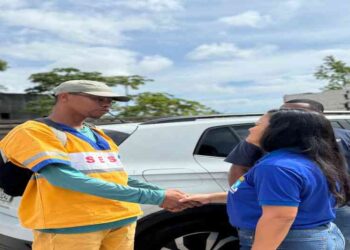 prefeita-vai-as-ruas-acompanhar-servico-de-limpeza-urbana