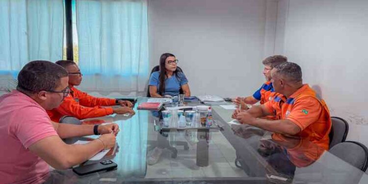 prefeitura-e-corpo-de-bombeiros-buscam-fortalecer-acoes-de-seguranca-em-lauro-de-freitas