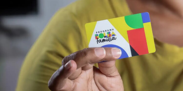 bolsa-familia:-pagamento-unificado-para-mais-de-600-municipios-em-janeiro;-confira-a-lista