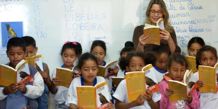 piso-nacional-do-magisterio:-cnm-reforca-que-reajustes-nao-tem-amparo-legal