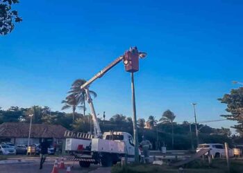 prefeitura-segue-com-servicos-de-manutencao-na-iluminacao-publica