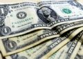 dolar-fecha-pregao-em-leve-queda-de-0,06%,-cotado-a-r$-5,86