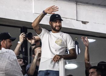 atacante-neymar-anuncia-retorno-ao-santos
