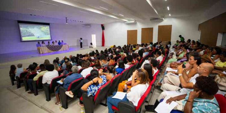 prefeitura-promove-encontro-de-acolhimento-e-boas-vindas-aos-gestores-escolares-da-rede