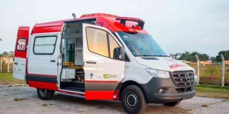 prefeitura-recebe-nova-ambulancia-e-reforca-a-saude-publica-do-municipio