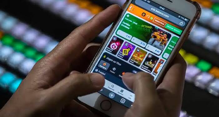 Brasileiros acessam mais sites de apostas do que de pornografia, diz estudo