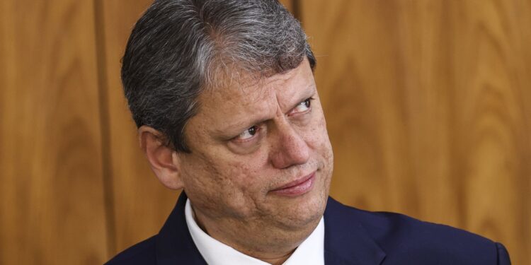 moraes-arquiva-pedido-para-incluir-tarcisio-em-inquerito-do-golpe